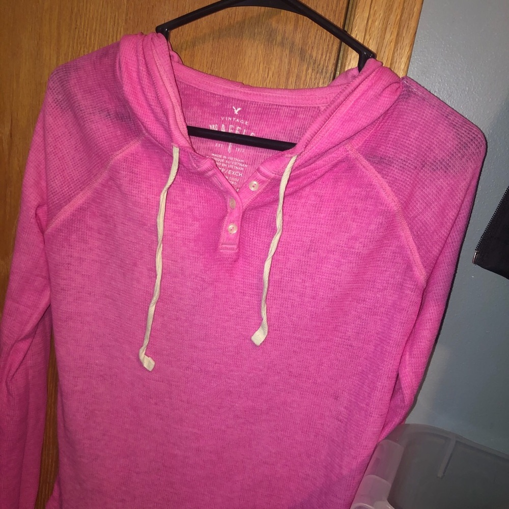 Vintage pink American Eagle top